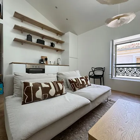 La Halte Des Arenes De - Minimaliste - Ecusson Lägenhet Nîmes