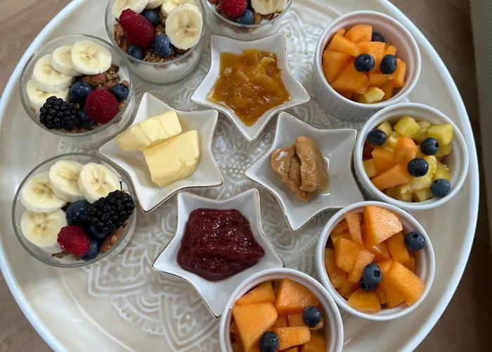 La Halte Des Arenes De - Minimaliste - Ecusson *